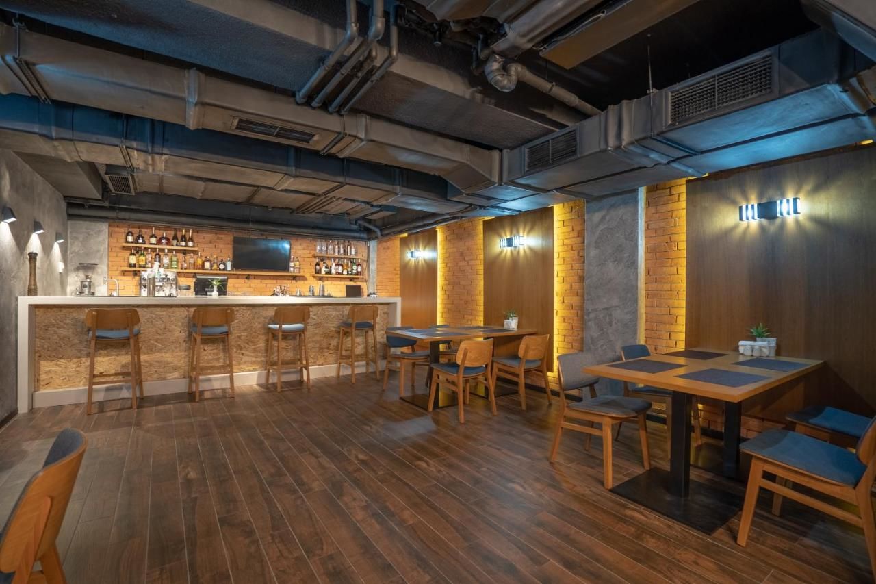 Отель Hotel Atlas Abashidze Тбилиси