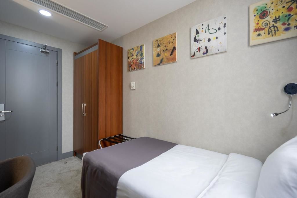 Отель Hotel Atlas Abashidze Тбилиси-50