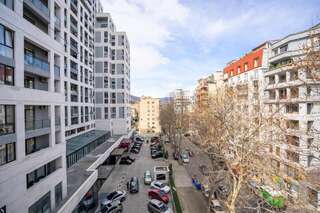 Отель Hotel Atlas Abashidze Тбилиси Номер Делюкс с кроватью размера «king-size»-6